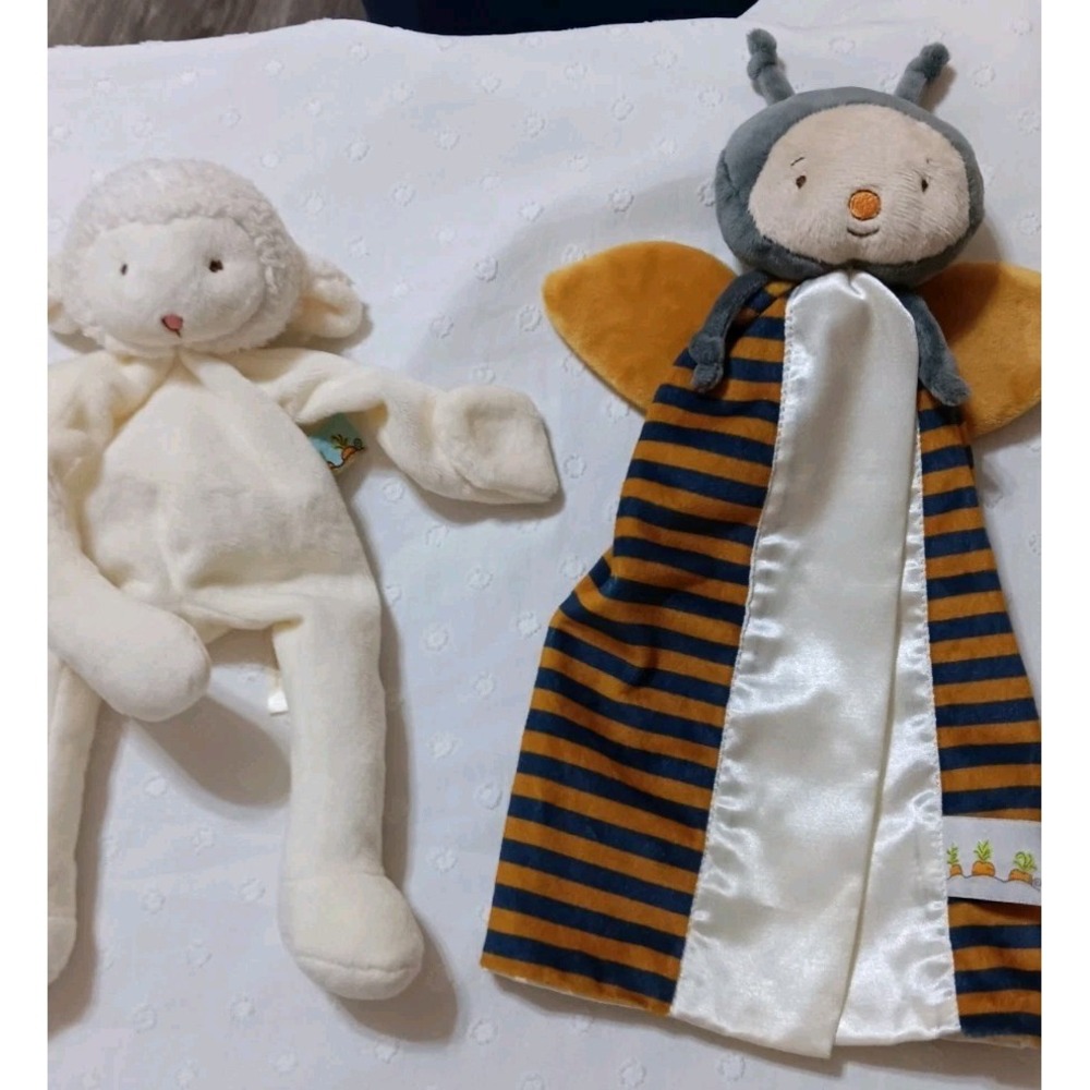 2 Bunnies By The Bay White Lamb Plush Paci Holder Rattle Baby Lovey Bumble Bee